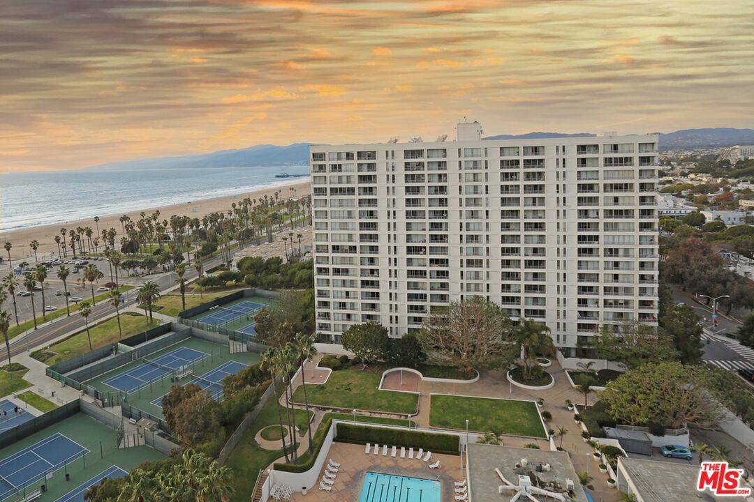 2700 Neilson Way #228, Santa Monica, CA 90405