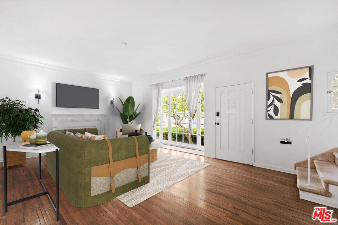 Los Angeles, CA 90048,6427 Orange St