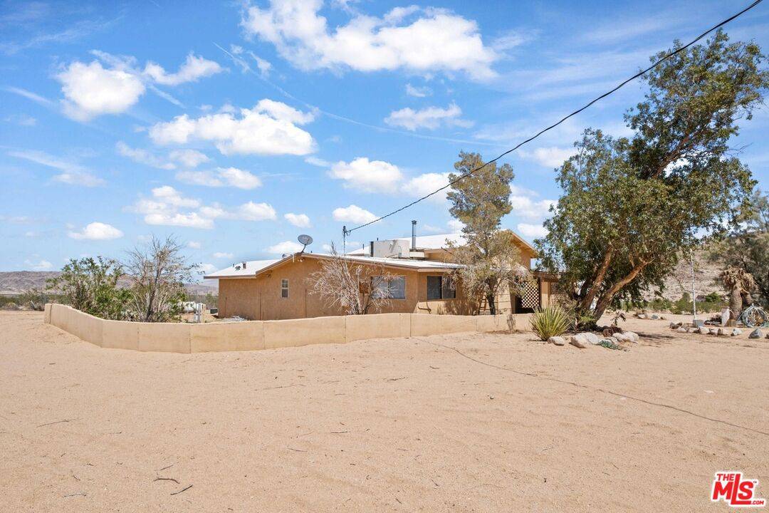 3224 Shawnee Trl, Landers, CA 92285