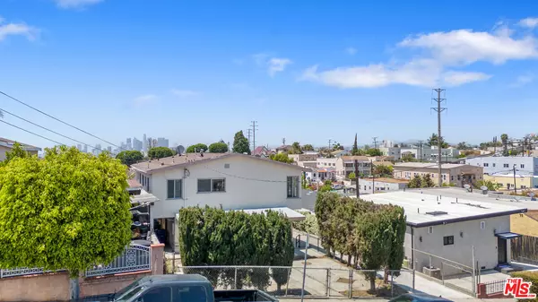 Los Angeles, CA 90063,945 N Ditman Ave