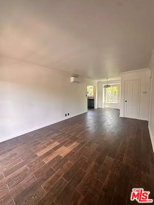 Los Angeles, CA 90004,4950 Beverly Blvd #4954 1/2