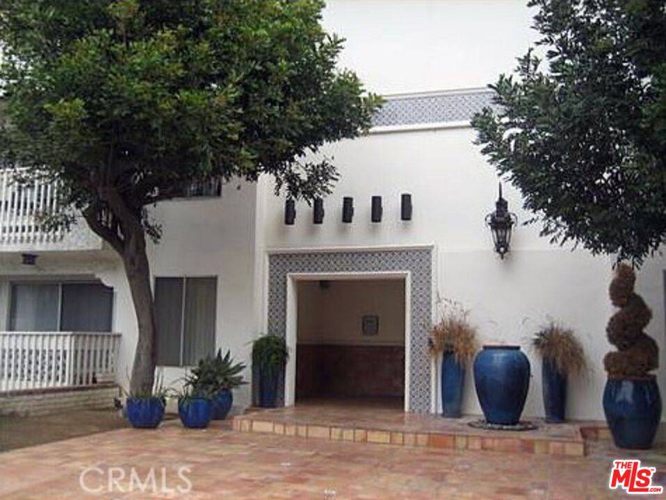 3111 4th St #212, Santa Monica, CA 90405