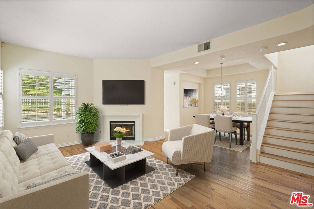 Stevenson Ranch, CA 91381,25565 Burns Pl