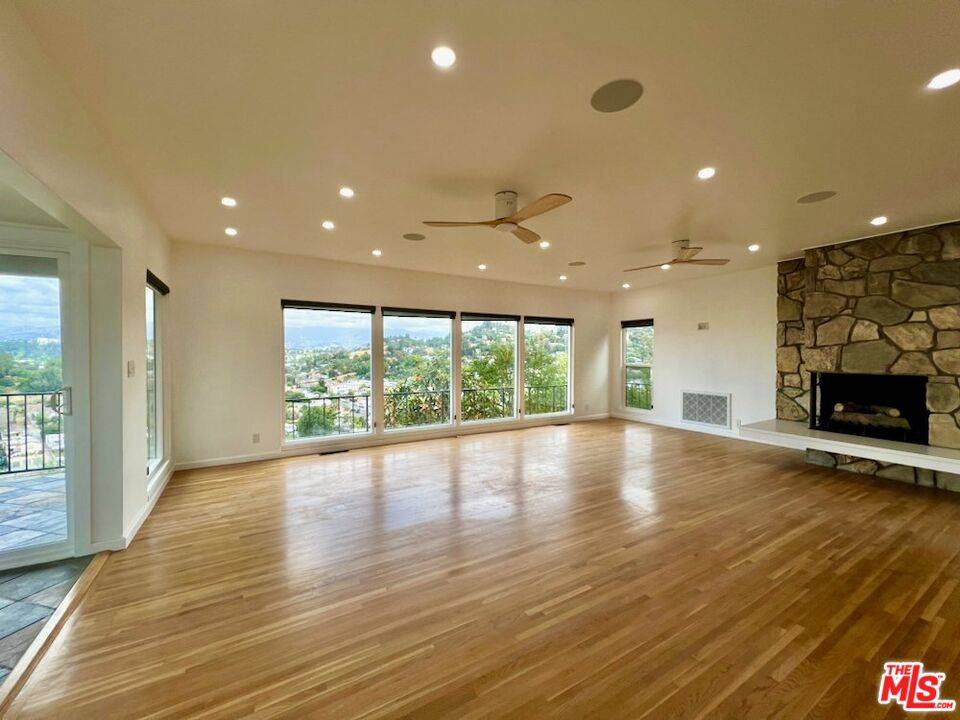 1843 Kilbourn St, Los Angeles, CA 90065