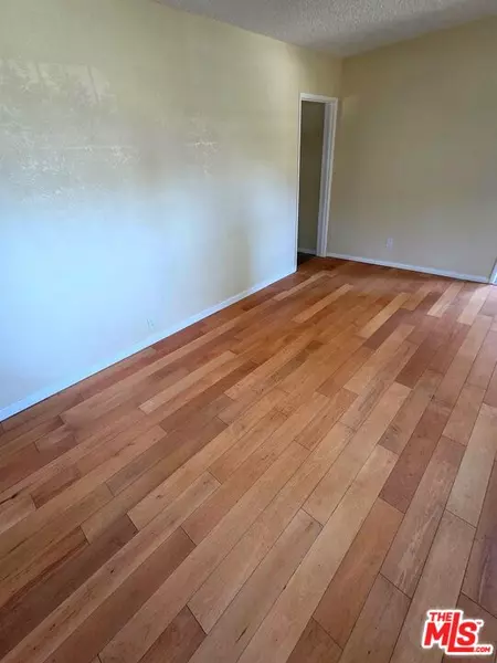 S Rimpau Blvd, Los Angeles, CA 90016
