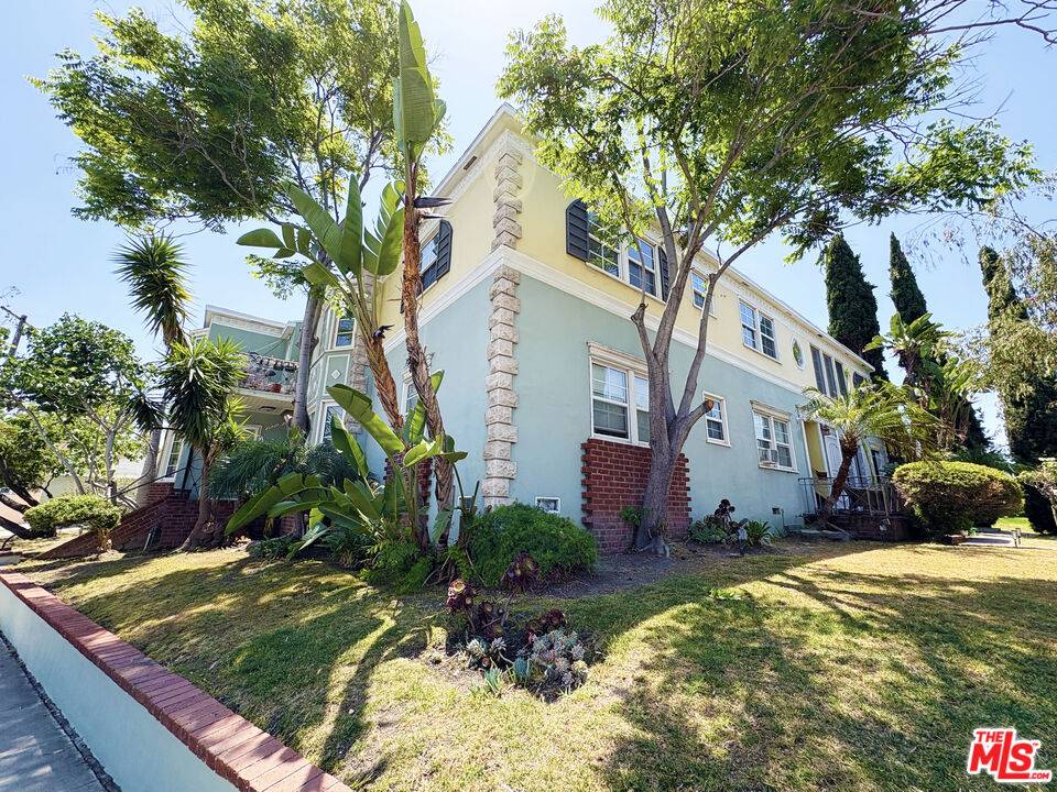 Los Angeles, CA 90019,1000 S Ridgeley Dr