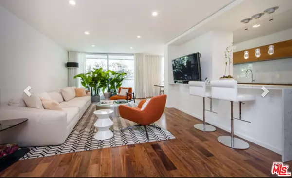 Beverly Hills, CA 90210,406 N Oakhurst Dr #204