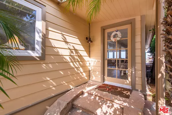 Malibu, CA 90265,29500 Heathercliff Rd #202