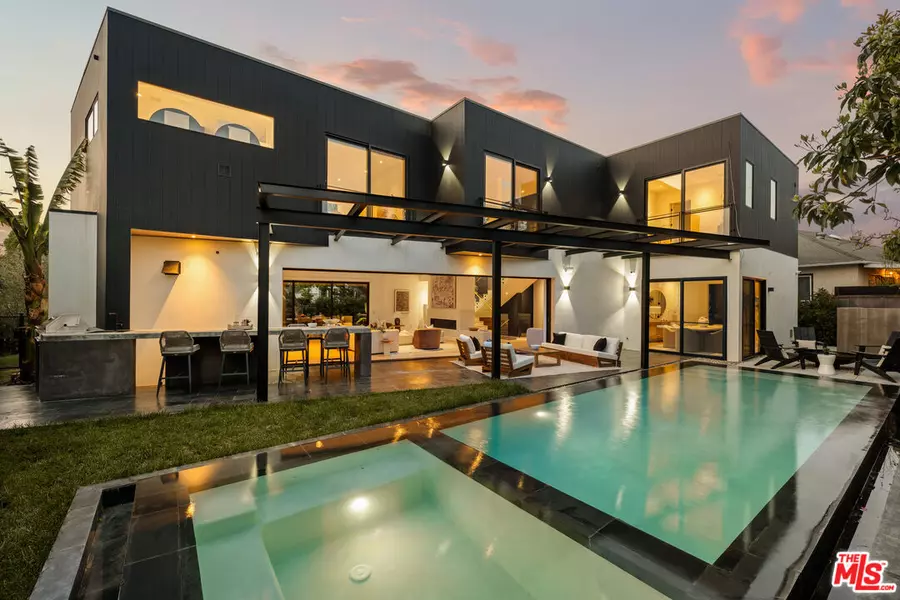 5988 W 76th St, Los Angeles, CA 90045