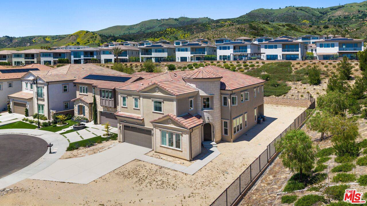 Porter Ranch, CA 91326,20517 W Deer Grass Ct