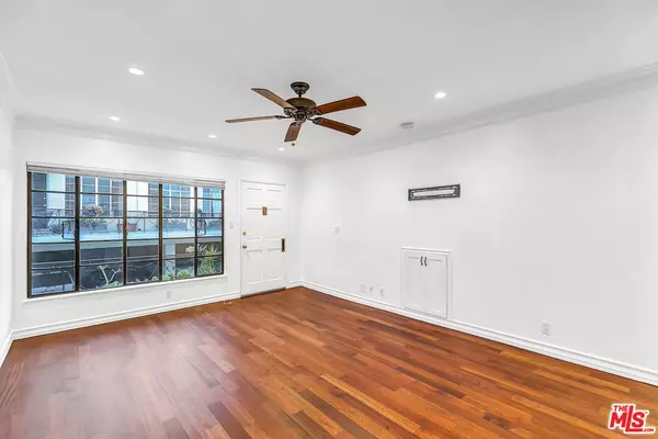1854 El Cerrito Pl, Los Angeles, CA 90068