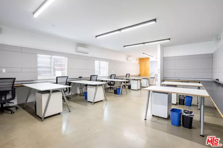 12421 Venice Blvd, Los Angeles, CA 90066