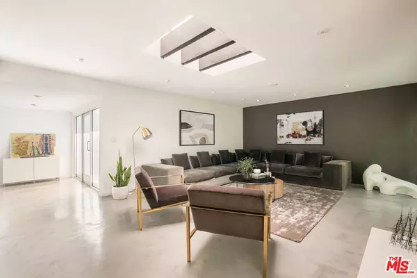 Studio City, CA 91604,11115 Dona Pegita Dr