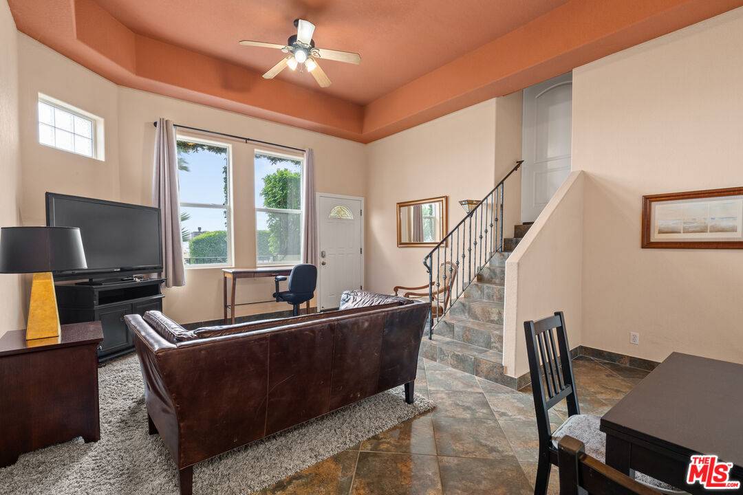216 Montreal St #B, Playa Del Rey, CA 90293