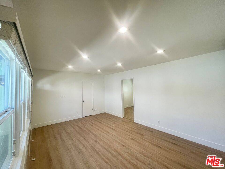 North Hollywood, CA 91602,4441 Tujunga Ave #3