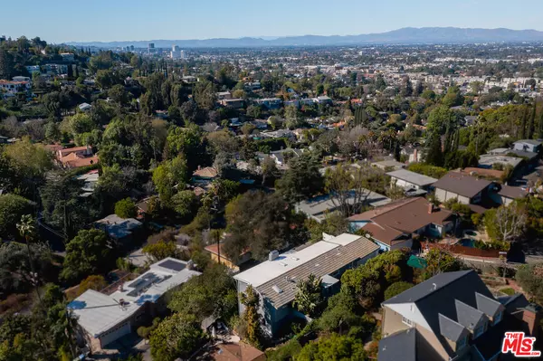 Sherman Oaks, CA 91423,13513 Cheltenham Dr