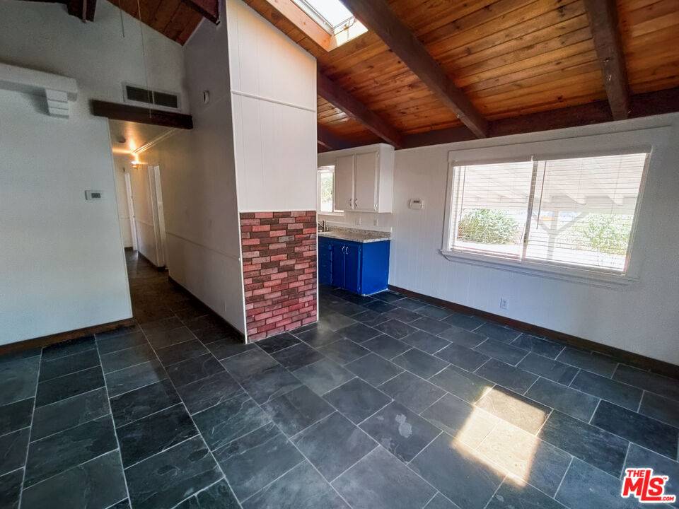 Castaic, CA 91384,29506 Cromwell Ave