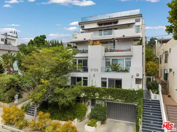 8703 W West Knoll Dr #101, West Hollywood, CA 90069
