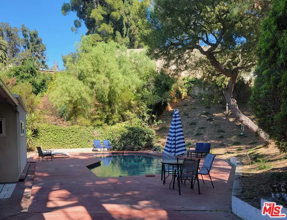 Studio City, CA 91604,2925 Dona Susana Dr