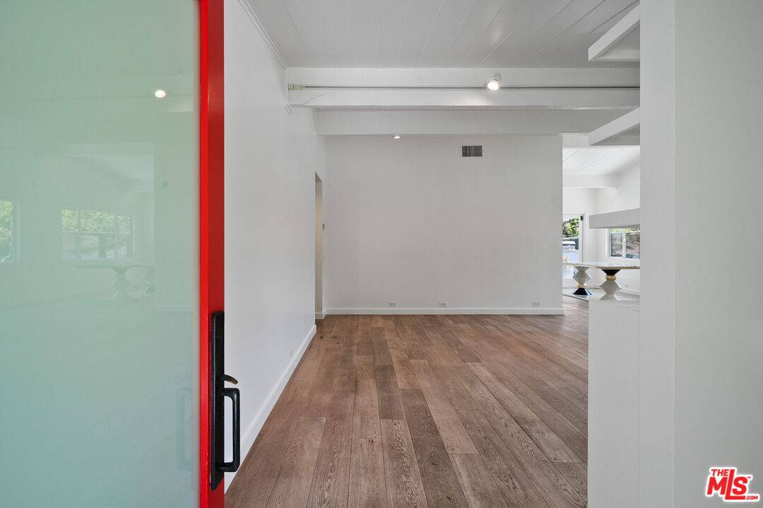 Pacific Palisades, CA 90272,1300 Bienveneda Ave