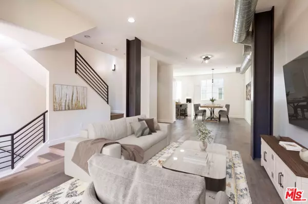 Playa Vista, CA 90094,5400 Playa Vista Dr #2