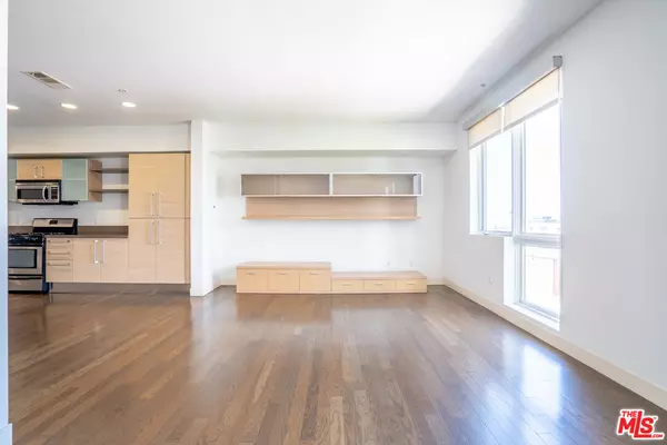 Los Angeles, CA 90017,1234 Wilshire Blvd #413