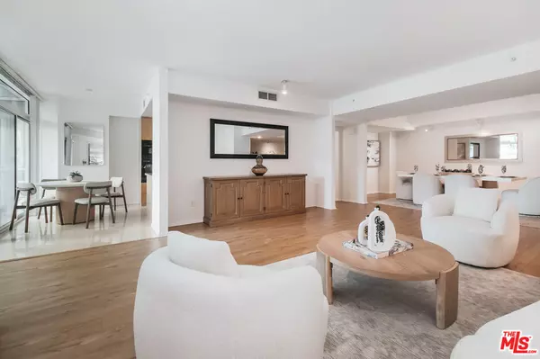 13600 Marina Pointe Dr #415, Marina Del Rey, CA 90292