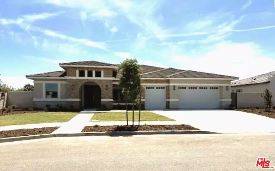 12703 Fairlawn Dr, Bakersfield, CA 93311