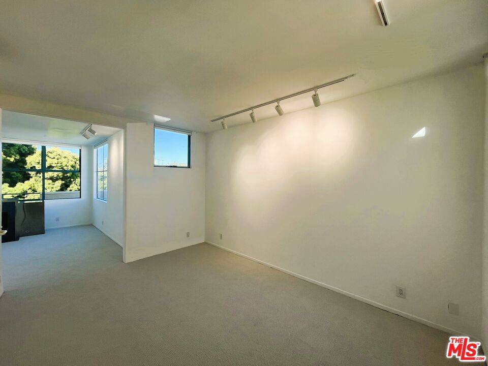 Santa Monica, CA 90405,Main St #PH-A