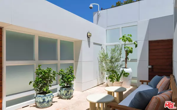 Malibu, CA 90265,26814 Malibu Cove Colony Dr