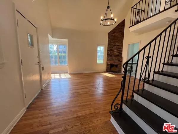 West Hollywood, CA 90046,1024 N Gardner St