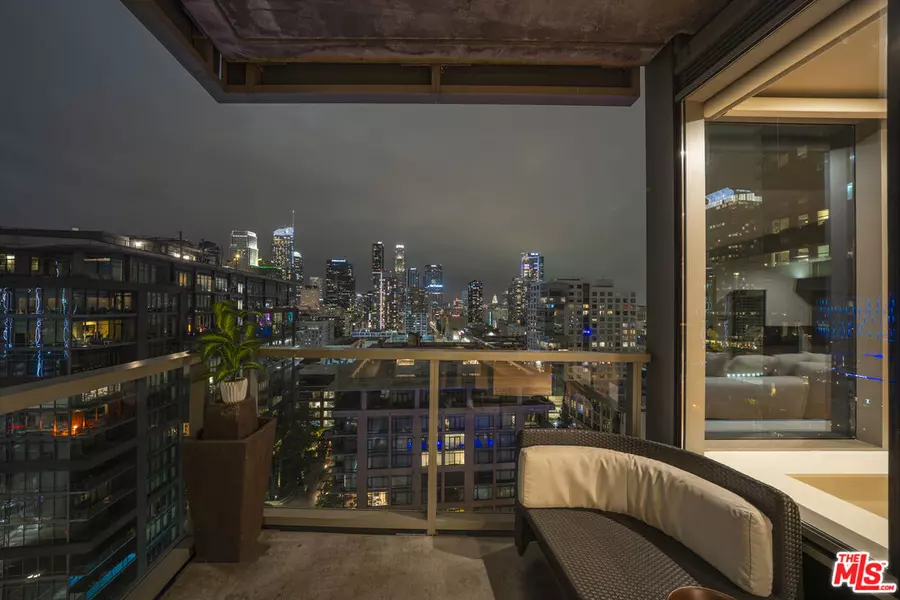 1155 S Grand Ave #1911, Los Angeles, CA 90015