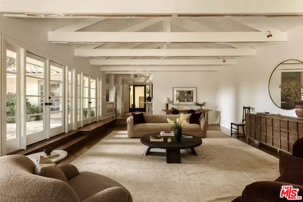 Pacific Palisades, CA 90272,1296 Capri Dr