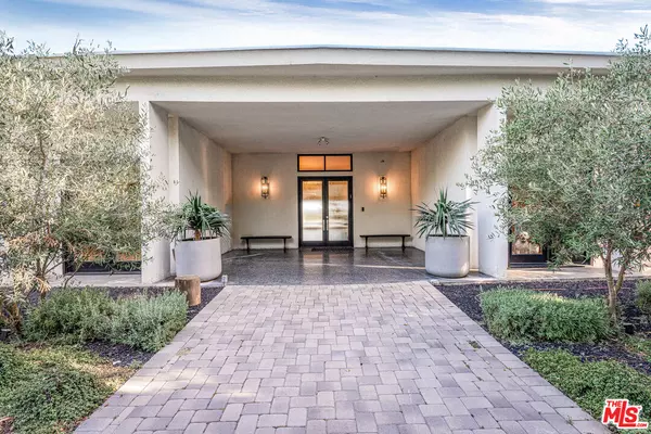 430 Robert Ln, Beverly Hills, CA 90210