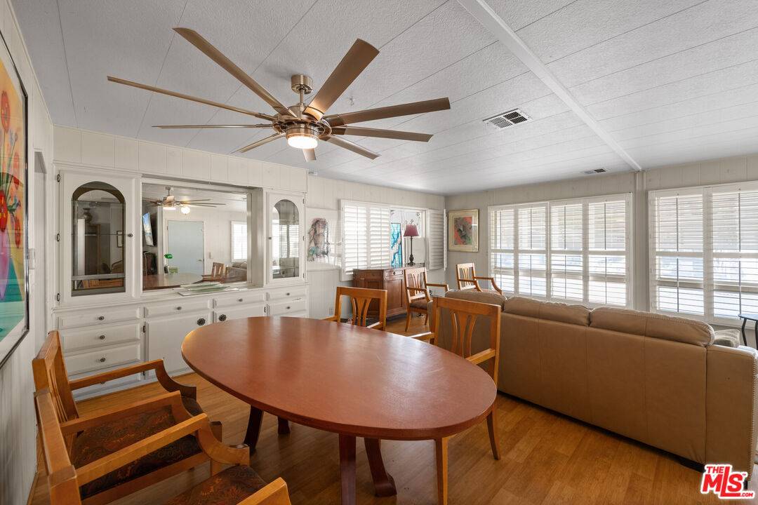 395 Wolf Ln, Cathedral City, CA 92234