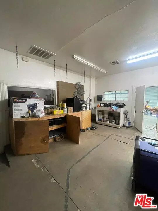 Bakersfield, CA 93305,370 Bernard St