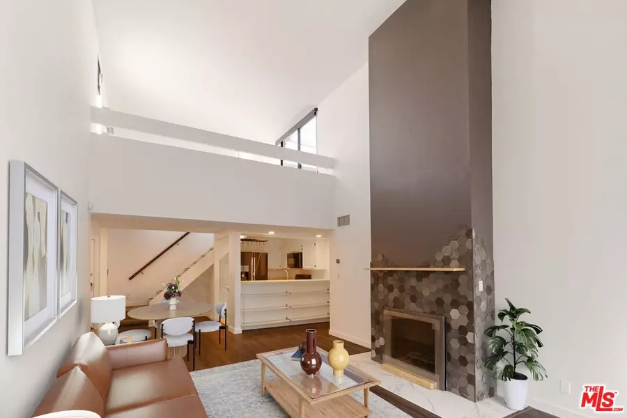 950 N Kings Rd #341, West Hollywood, CA 90069