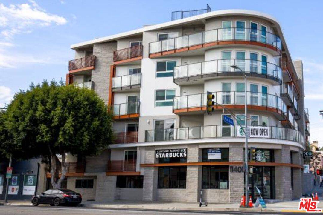 1539 Purdue #101, Los Angeles, CA 90025