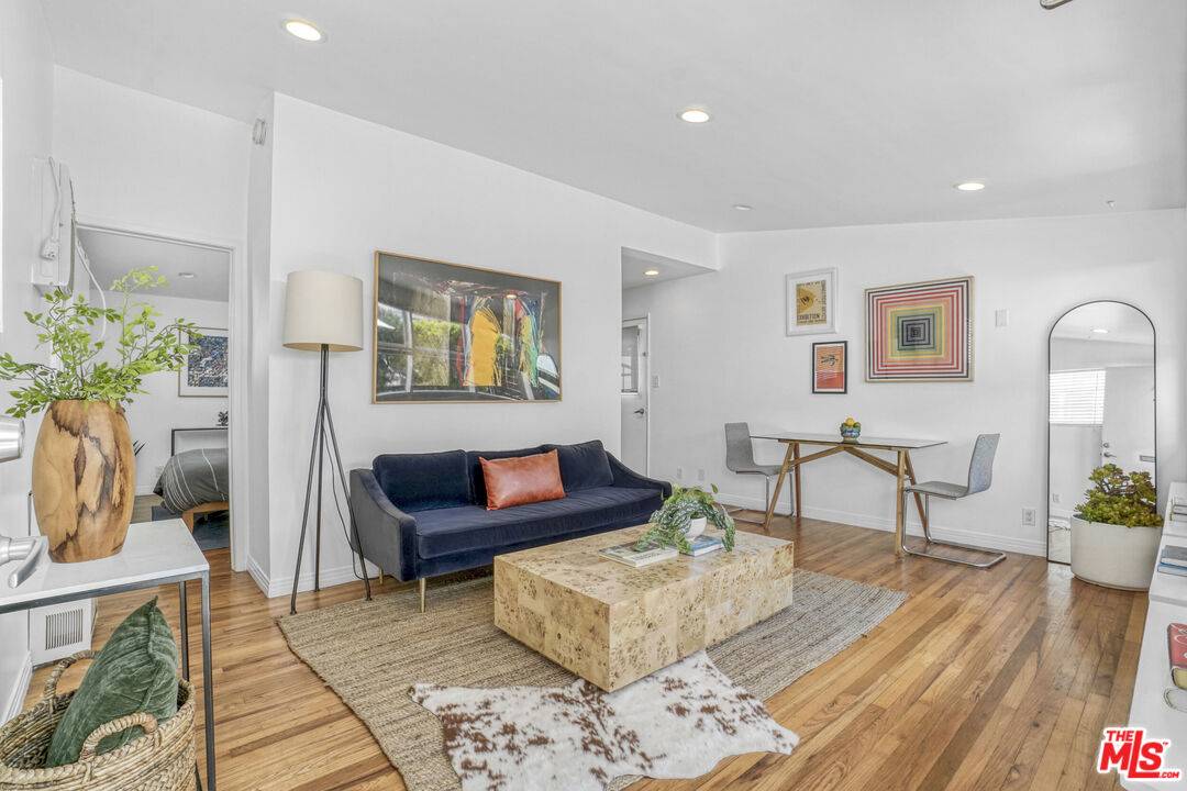 2404 Ocean Park Blvd, Santa Monica, CA 90405