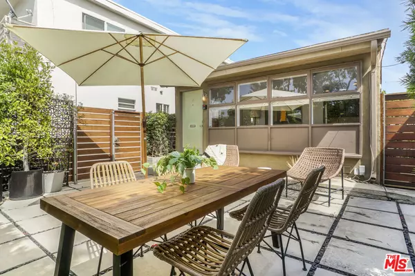 Santa Monica, CA 90405,2404 Ocean Park Blvd