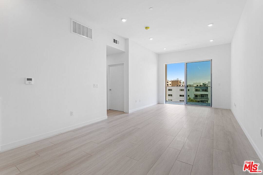 Los Angeles, CA 90025,1650 Sawtelle Blvd #408