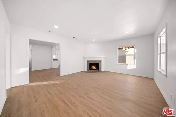 Los Angeles, CA 90043,4325 W 58th Pl