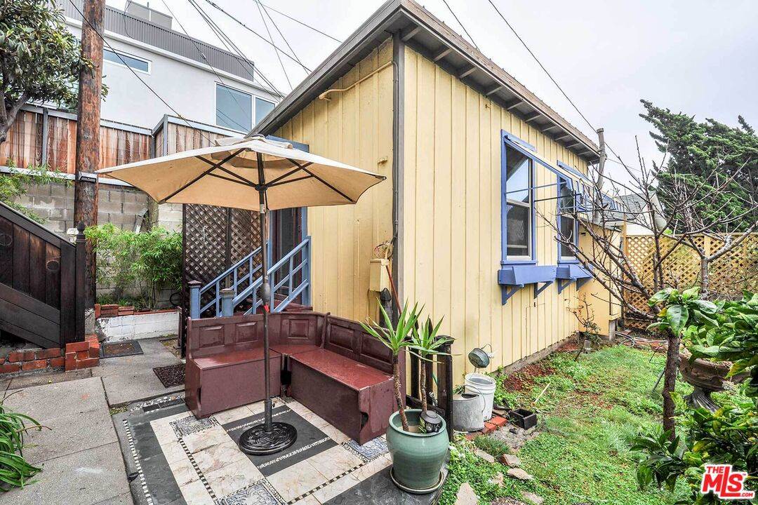 Santa Monica, CA 90405,2315 2nd Street