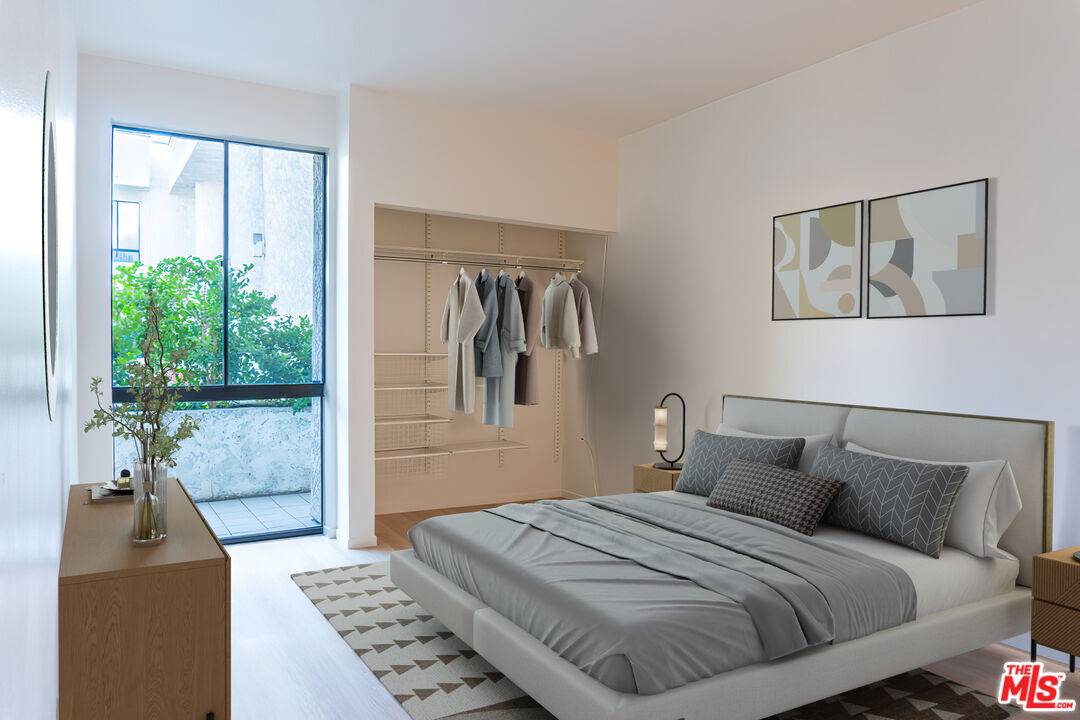 Toluca Lake, CA 91602,10861 Moorpark St #116