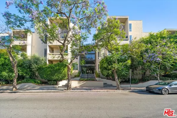 8960 Cynthia St #211, West Hollywood, CA 90069