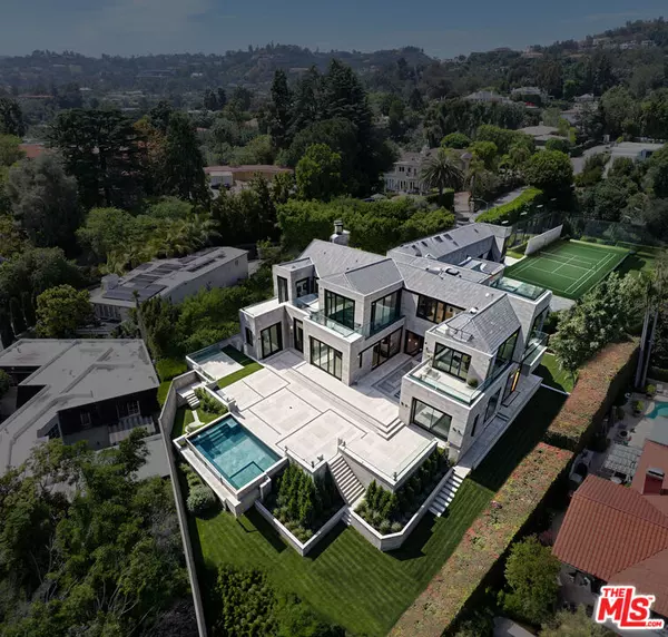 Beverly Hills, CA 90210,1120 Summit Dr