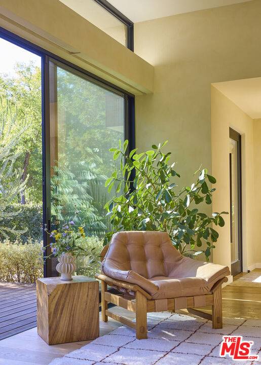 Topanga, CA 90290,1418 Bonnell Dr