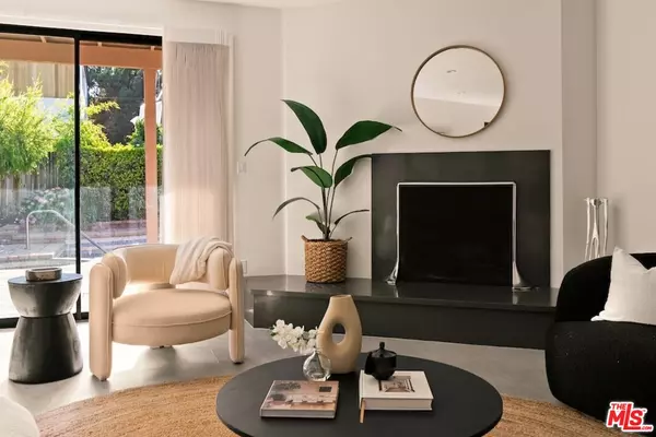Encino, CA 91436,4841 Swinton Ave
