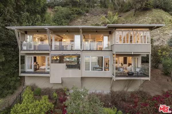 1640 Haslam Ter, Los Angeles, CA 90069