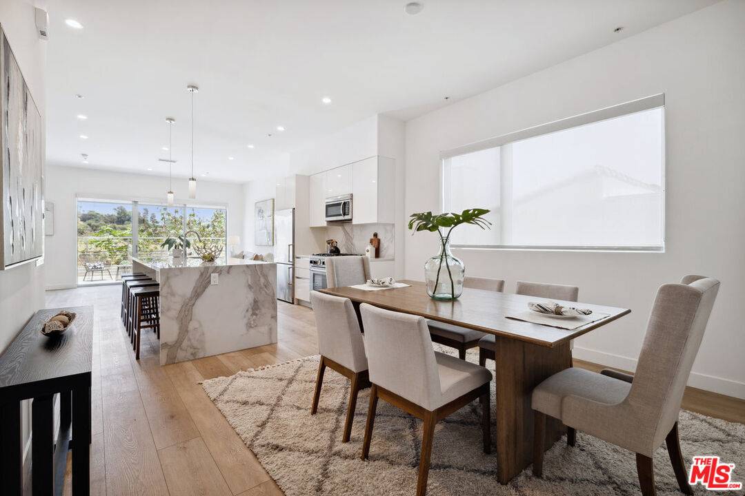 957 Figueroa Ter #310, Los Angeles, CA 90012